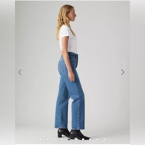 Levi's Women's Straight Leg Blue Ankle Jeans